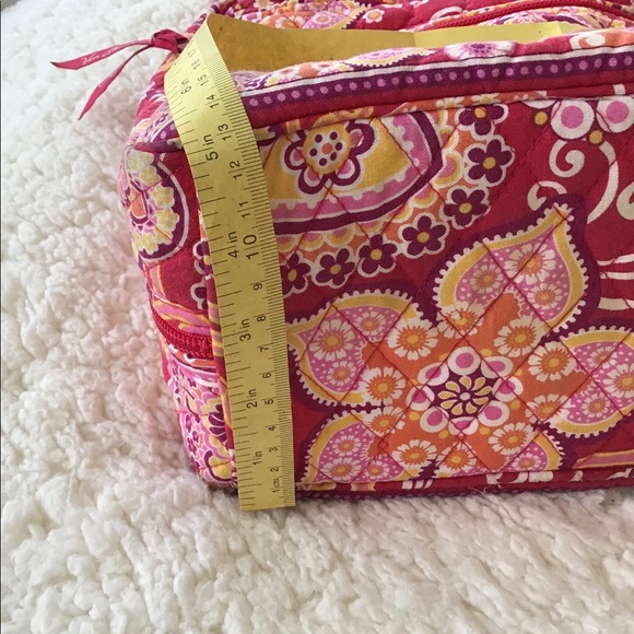 Vera Bradley Round Double Handle Tote/Purse - Picture 11 of 13